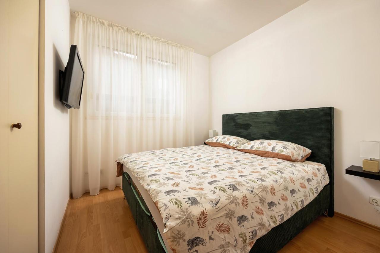 Nivi Apartment Split Bagian luar foto